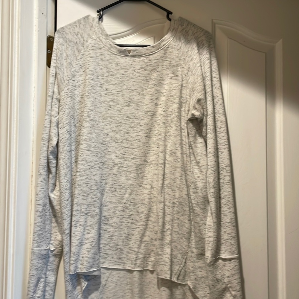 Comfortable long sleeve Thumb Hole Shirt